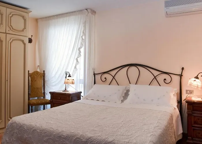 Bed & Breakfast Chiara 3*